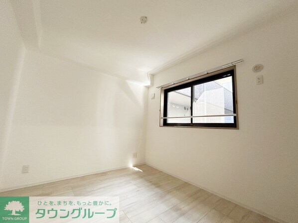 トレ・アルコバレーノ中央の物件内観写真